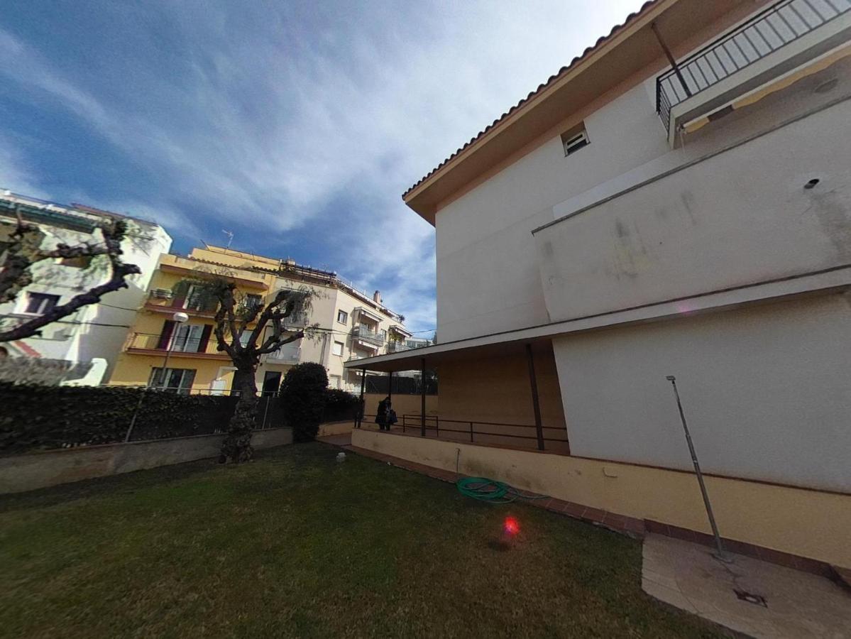 Apart Atico Duplex Coral Apartment Sitges Exterior photo